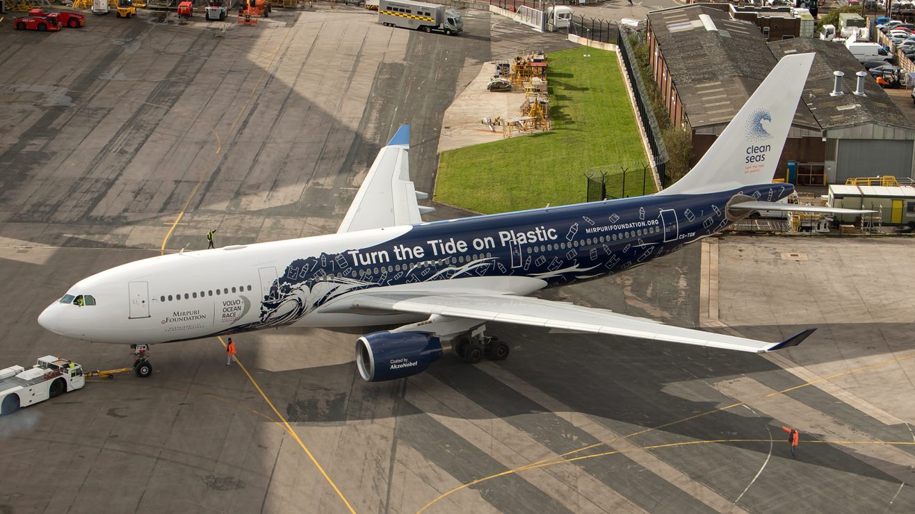 Airline Companies Ban Plastic Packaging