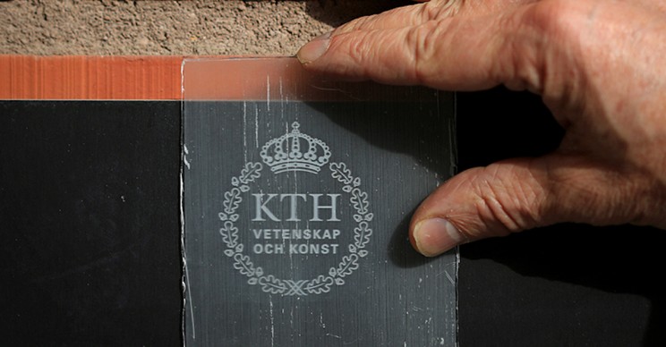 Clear Wood Could Replace Glass