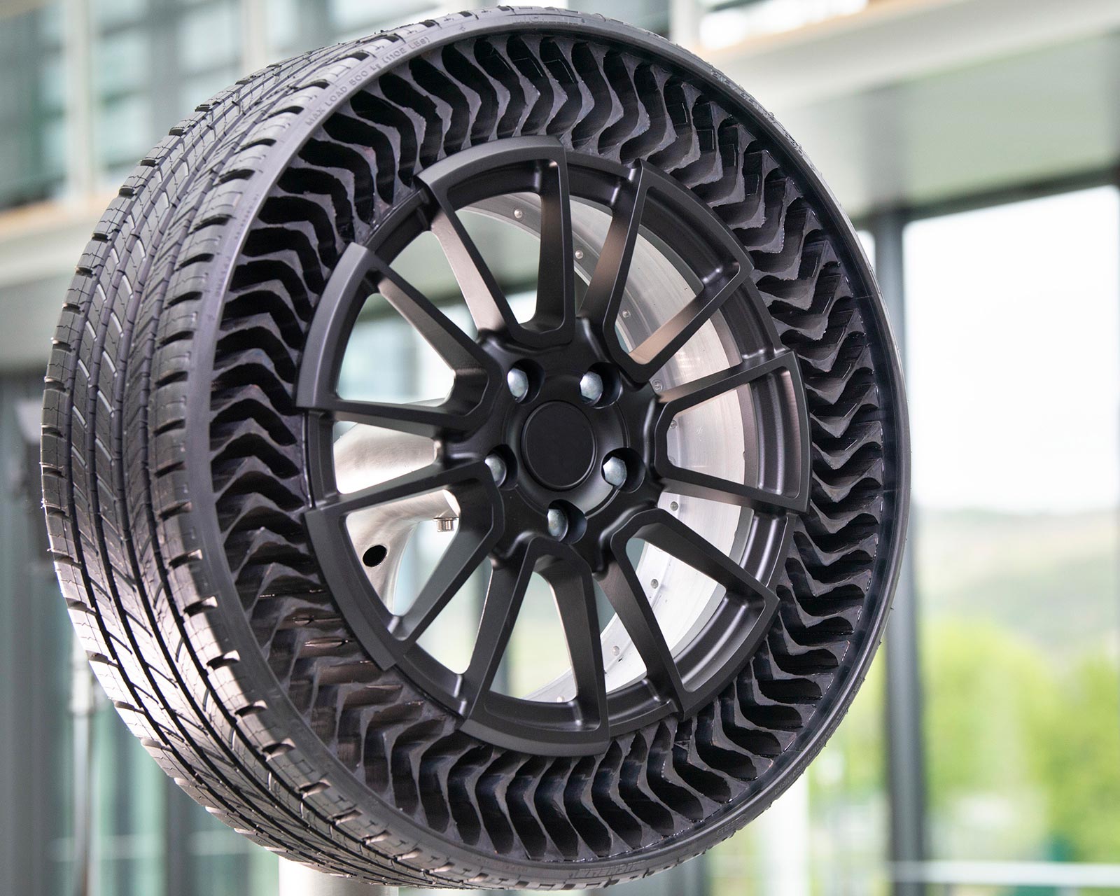 Michelin Reinvents the Wheel: Bio-Based and 3D Printed