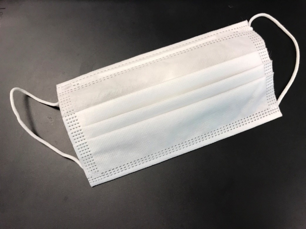 Nanoplastics and Harmful Pollutants in Face Masks