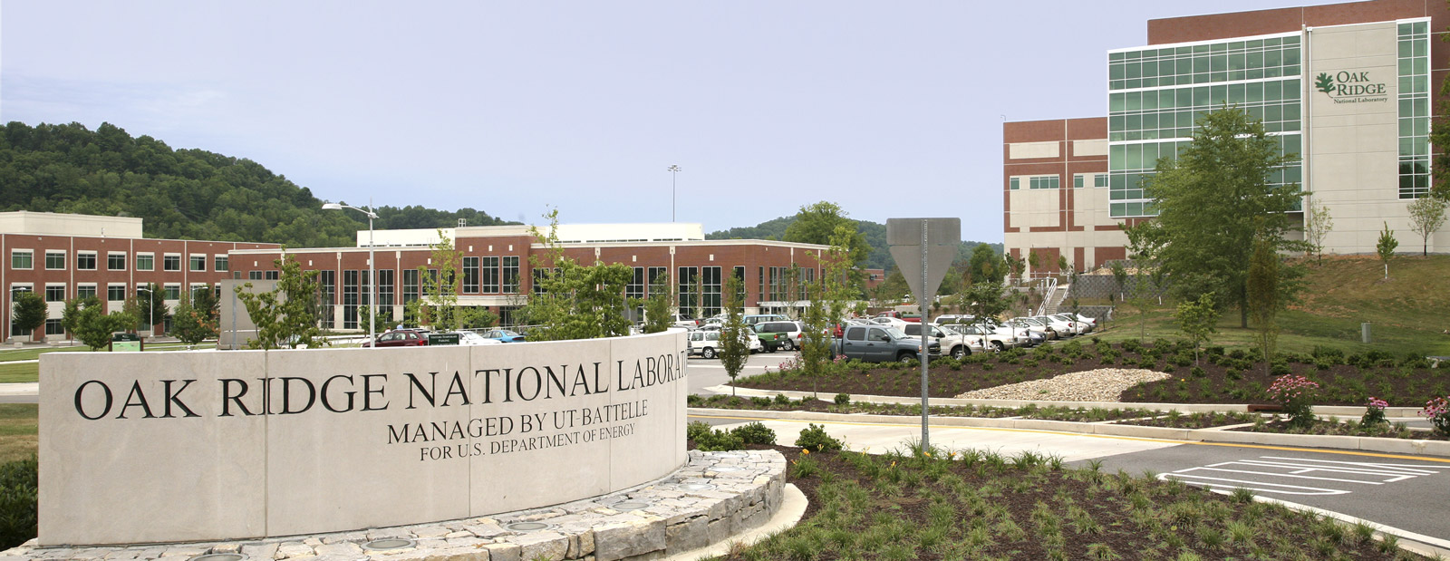 ORNL scientists close the cycle on recycling mixed plastics